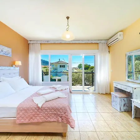 Escape Chrysi Ammoudia